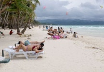 Public sex on Philippine island causes stir