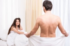 밤에 화장실 자주 가는 남성, 성기능 감퇴 의심해야