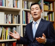 [Herald Interview] ‘Seoul not as vulnerable as it seems’