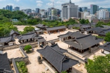 [Weekender]  Hop on the subway to delve into K-pop, nature and history