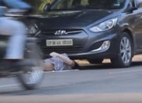 아반떼에 깔린 보행자의 ‘골든타임’