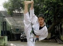 ‘돌려차기’ 여대생 도복 하의가 그만...