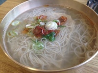 [Weekender] New generation of naengmyeon makers rises in stronghold of masters