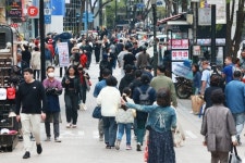 People make most of Election Day off