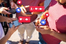 [AtoZ into Korean mind] ‘Tell me I fit in