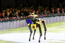 G-Dragon, K-pop dancers, 11-year-old violin prodigy grace APEC gala dinner
