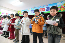 통제불능 섬 머스마 민재, 풍랑주의보 뚫고 입학식에 가다