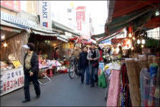 탈당했어도 박근혜 사람 찍어뿌야지!대통령당 안 밀어주면 경제가 살겄나!