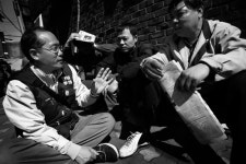 비정규직 노동자, 소망교회 앞에서 시위하다