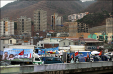 성추행에도 건재한 최연희, 4선 할까