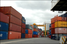 파업 닷새째 부산항, 화물 처리 거의 중단