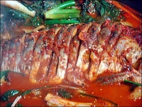 조선백자가 붕어찜을 만났을 때