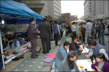 YTN노조 천막에서 왜 축하파티 하지?