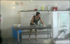 엄마, 이번 주에 등 좀 밀어드릴까?