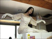 16년간 시체 더미와 함께 살아온 남자