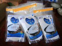 소금창고 옆 화장실용 슬리퍼도 따로 있어요