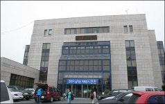 도서관 분관마다 관장실...비효율 아닌가요?