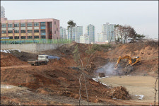 초등학교 옆 골프연습장, 건축주가 서울YMCA?