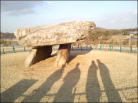 자연과 물을 보존하라, 고인돌은 침묵시위 중?