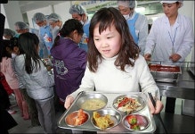 학교밥은 공짜밥, 친구랑 먹어서 좋아요