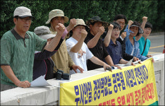 창원천 콘크리트 옹벽, 경쟁력 없는 토목사업 전형