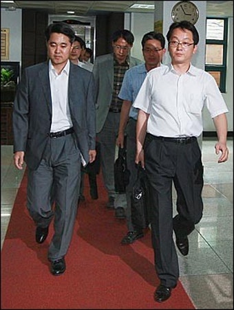 '사상 초유' 총리실 공직윤리지원관실 압수수색