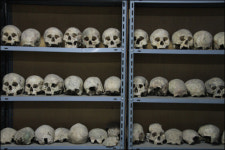 방 하나 가득 채운 유골들... 내눈을 의심했다