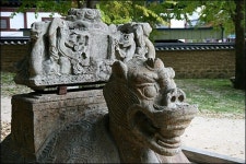 제비가 날아간 자리에 세운 절?