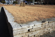 그 많던 고인돌들은 모두 어디로 갔을까