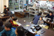 식당아줌마, 최소한의 생활급여와 복지는 계속된다