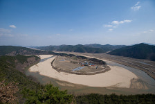 취재기자의 실수로 이름이 바뀐 다리