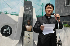 4.19혁명 횃불 김주열 기록물 바다에 봉정하다