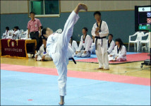 그게... 아저씨, 실은 저 실업계 다녀요