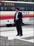 나의 민원해결을 다른 의원에게 알리지 말라?