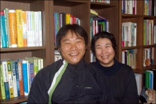 아내 따라 회사 그만두고 학교로 간 남편