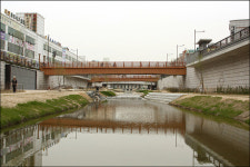 수원천 복원, 서울 청계천보다 더 의미가 크다