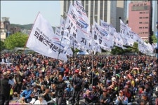 바퀴달린 노예 이제 끝...화물노동자 뭉쳤다