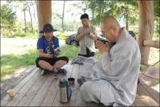 송산 포도 송이채 들고 따 먹으며 걷는 맛, 일품이네