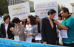 [한컷뉴스] 대학생·학부모, 반값등록금 실현 염원 108배