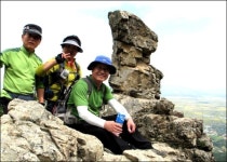 6·25전쟁 상기하며 오른 금학산 947m