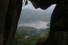 오므라든다는 순결바위, 한번 들어가봤더니...