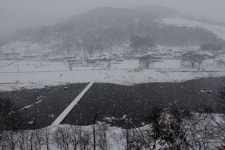 눈 덮인 고향... 마을회관, 그리워 죽겄어!