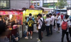 상가 vs 노점 컵밥전쟁... 노량진 명물의 운명은?