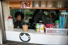 동피랑에서 꼭 하면 안 되는 것은?