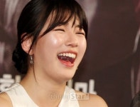 [한컷뉴스] 구가의 서 수지의 함박웃음