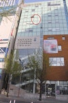 [사진] 빌딩 7층 높이 건물외벽 유리창 와장창