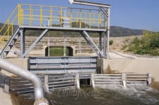 모래톱 생기고 바닥보호공 유실...4대강 공사전으로 회귀