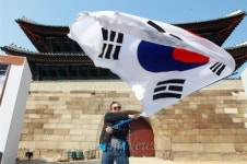 숭례문 반만 공개 대통령은 되고 왜 시민은 안돼?