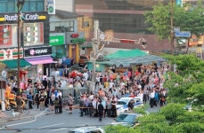 성남 모란시장 인근 화재...수백명 긴급 대피