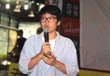 낙심하지 말자. 박근혜가 패를 잘못 쓰고 있다